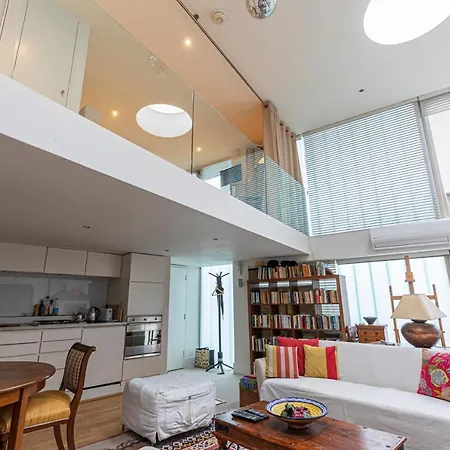 Contemporary Apartment In The Heart Of Fulham